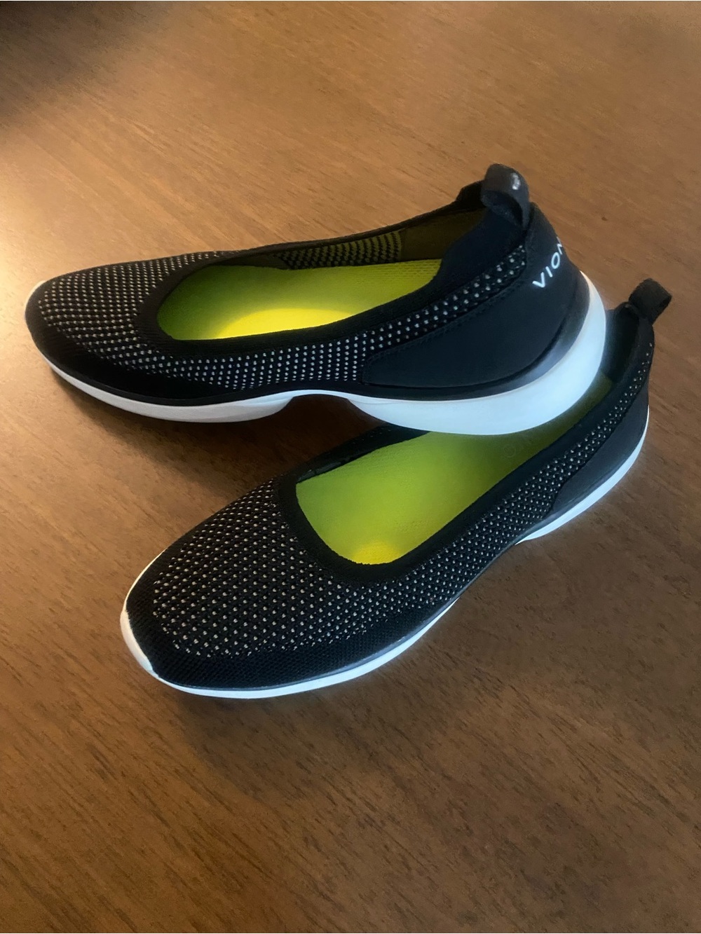 Vionic Kallie Black Knit Slip-On - Picture 6 of 8
